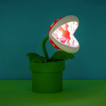 画像をギャラリービューアに読み込む, Officially Licensed Nintendo XS Piranha Plant Posable Lamp
